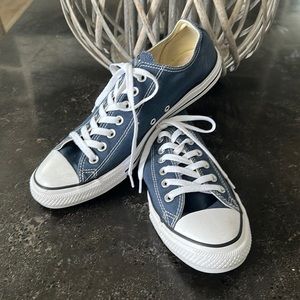 Converse - All Star - Navy - Men’s 10 or Women’s 12